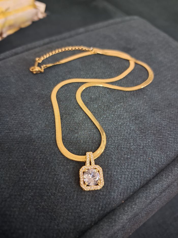 Amy anti-tarnish pendant chain