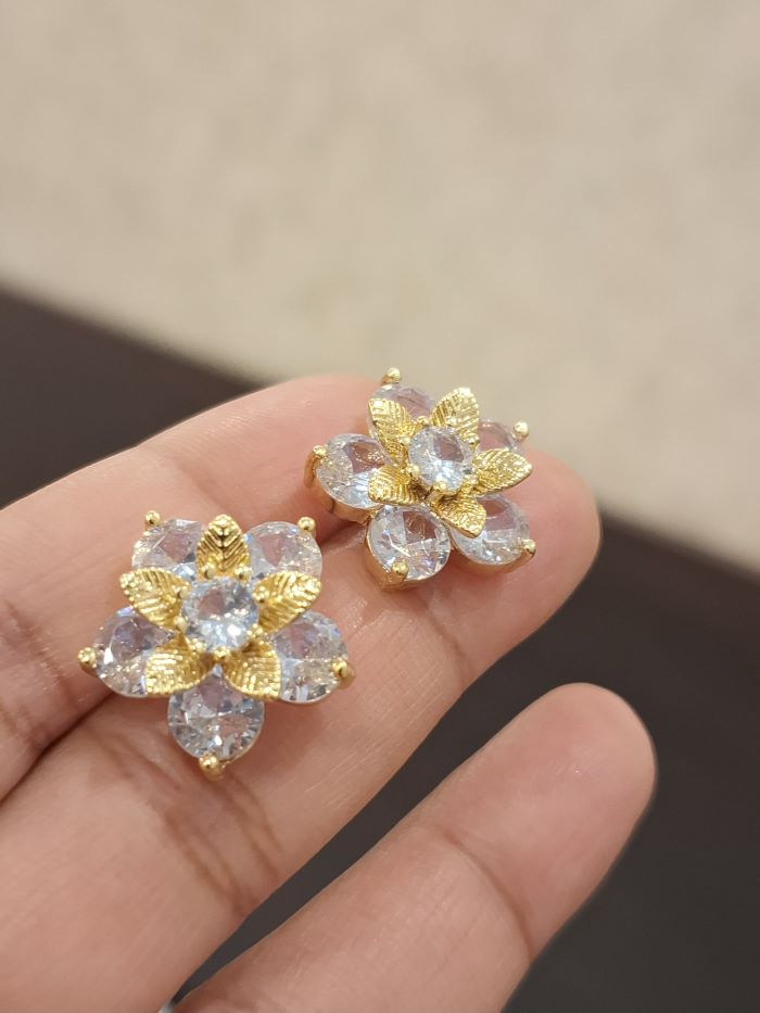 Gina anti-tarnish stud earrings