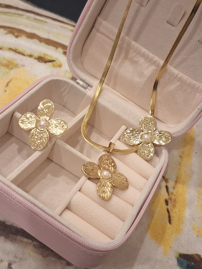 Nitanshi anti-tarnish jewellery set