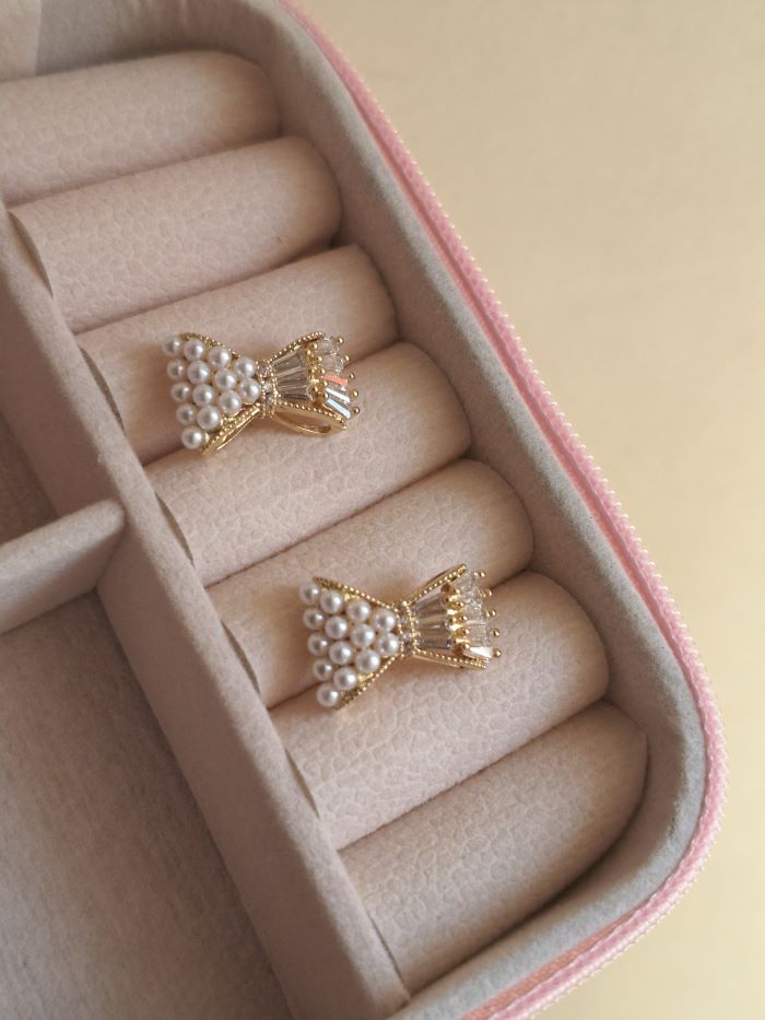 Rimel anti-tarnish stud earrings