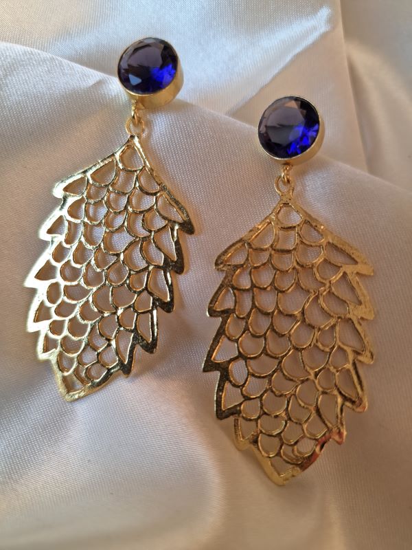 Suzane golden danglers - Dark blue