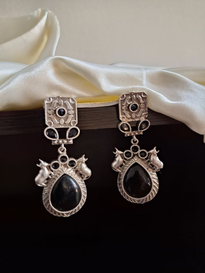 Tanisha Black dangler earrings