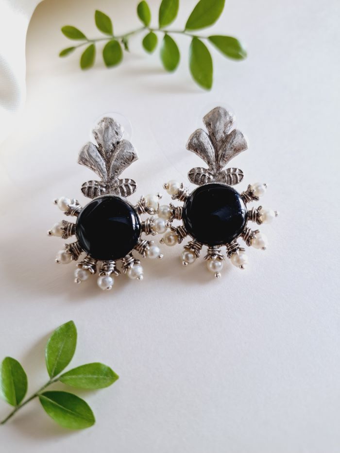 Alisha Black Studs earrings