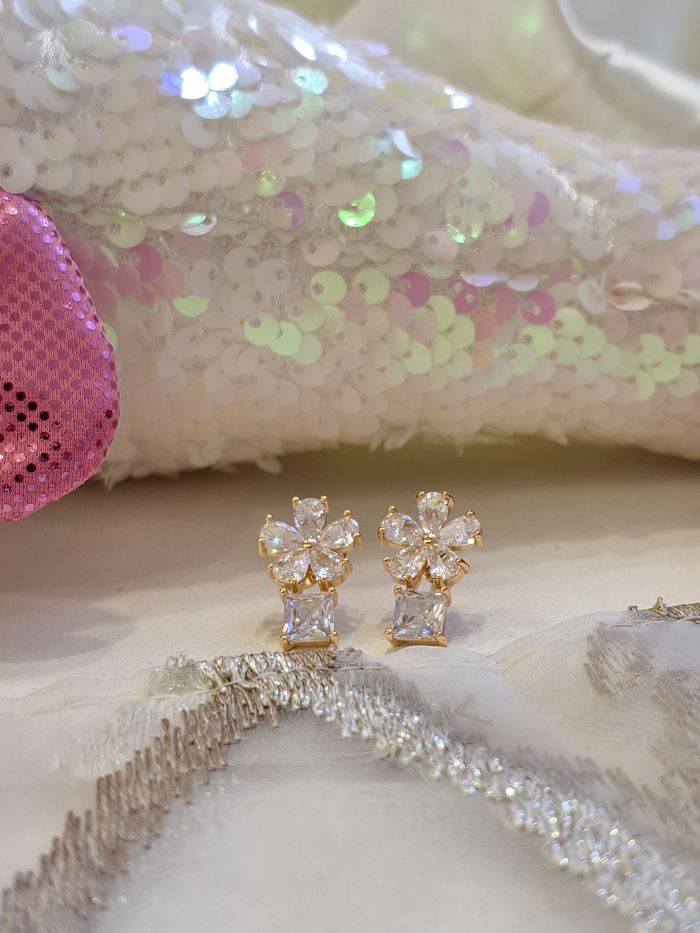 Daisy Studs Earrings