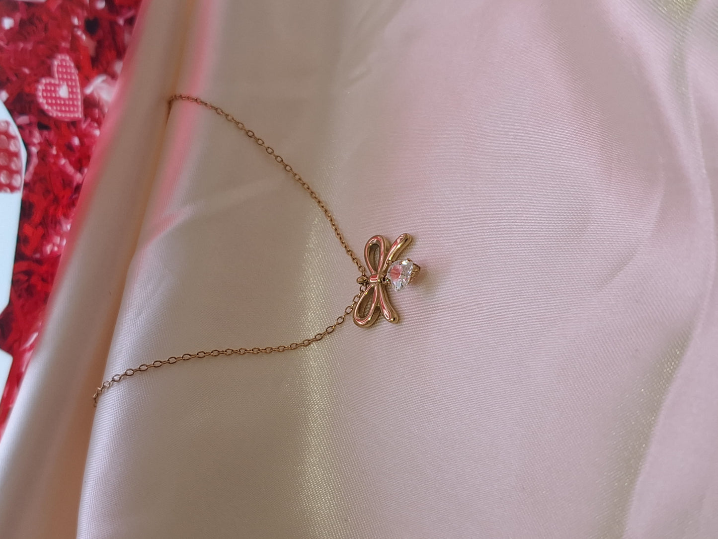 Frida anti-tarnish heart and bow chain