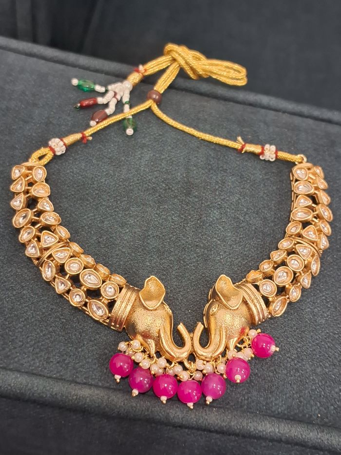 Guni pink choker necklace set
