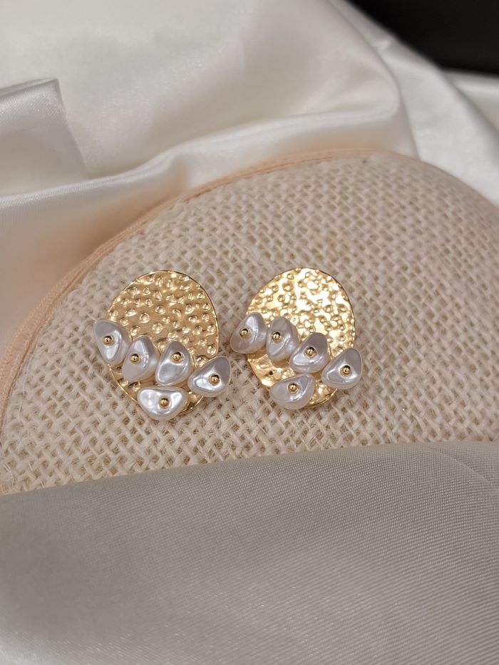 Jane anti-tarnish studs earrings
