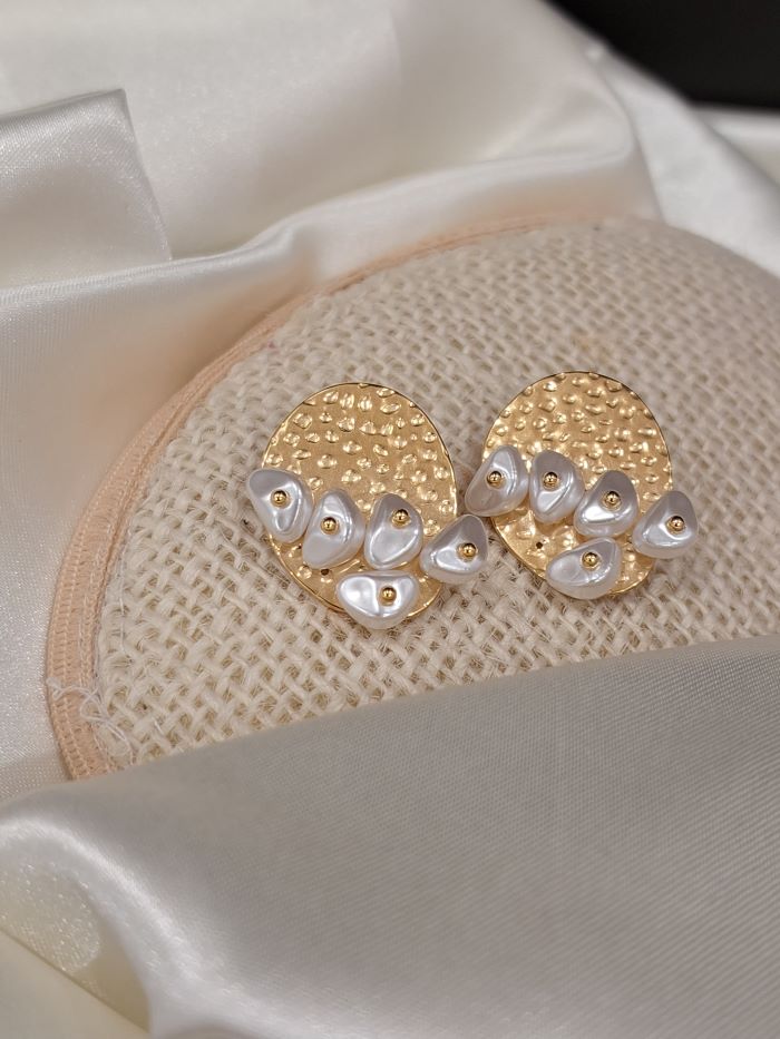 Jane anti-tarnish studs earrings