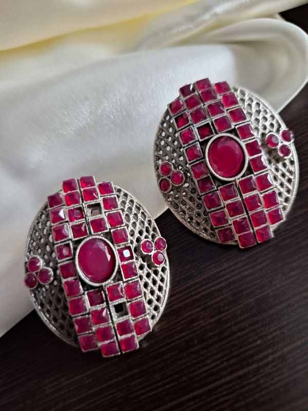 Jasmine Pink stud earrings