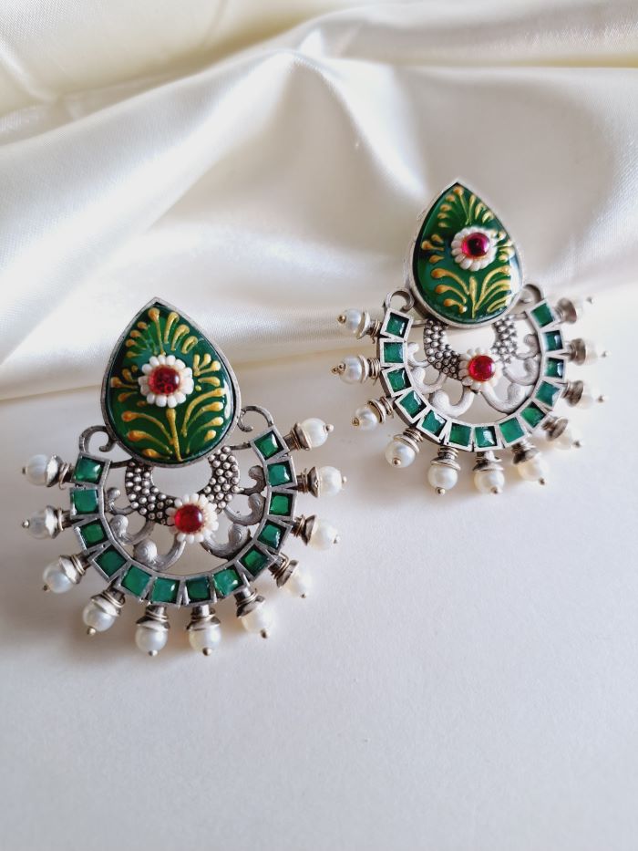 Koesha Green studs earrings