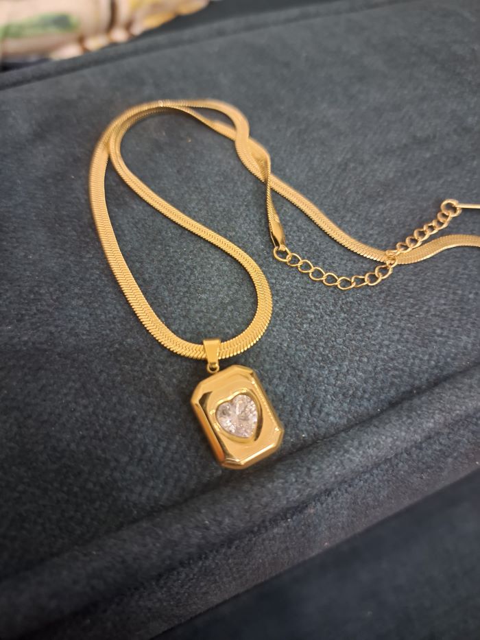 Kylie anti-tarnish pendant chain