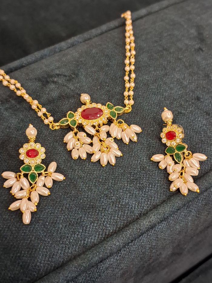 Ramya kundan pearl jewellery set