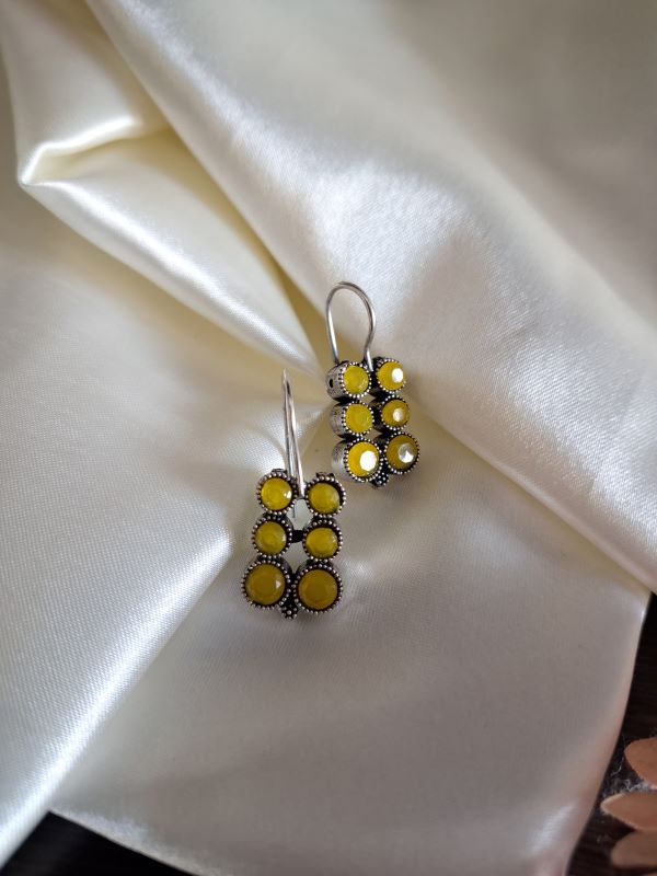 Reeva Hook earrings Yellow