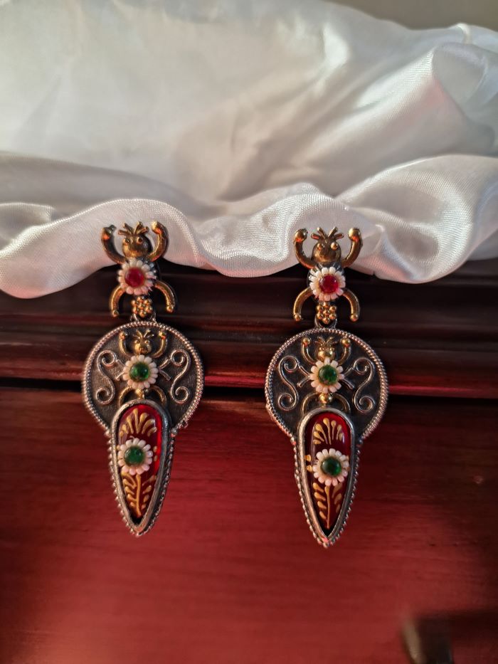 Sandhya Red Drop earrings