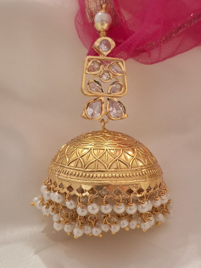 Shagun golden jhumkis
