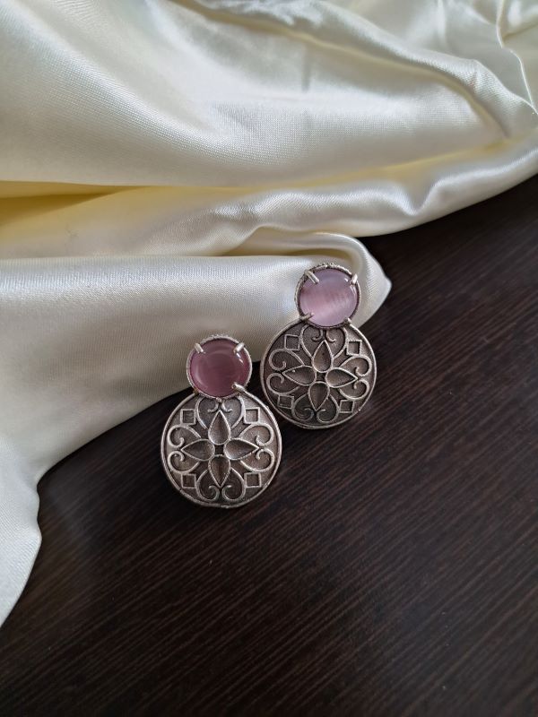 Taara mint pink studs earrings