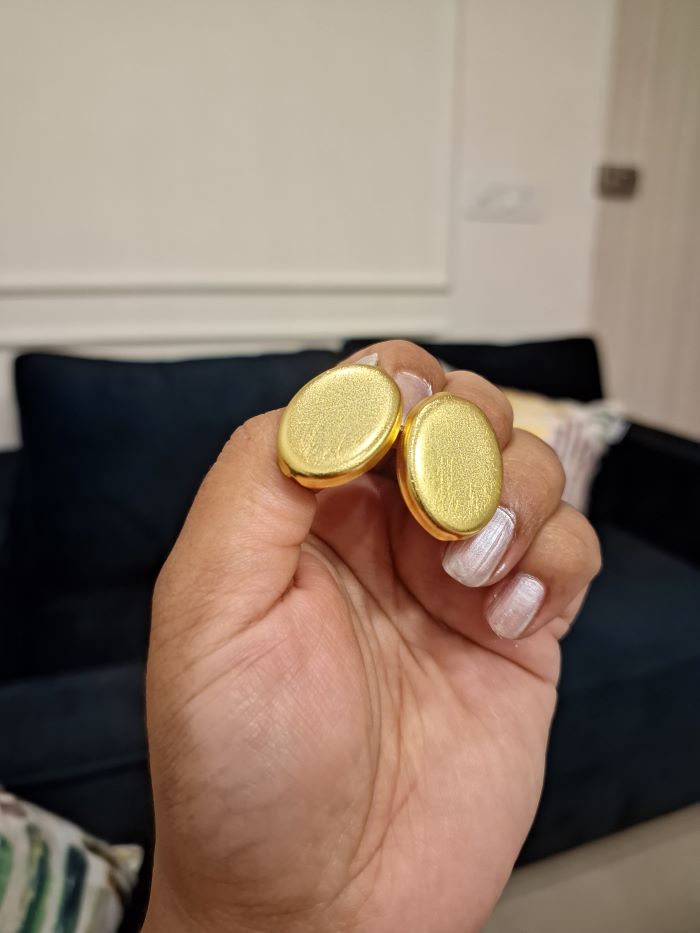 Paula golden studs earrings