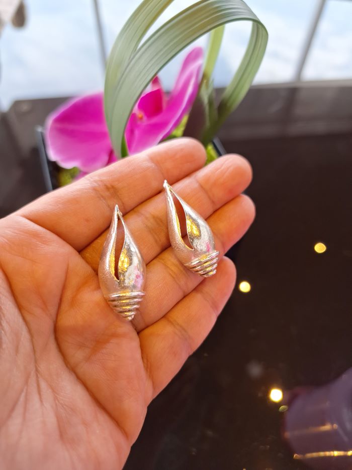 Alice Silver plated studs earrings