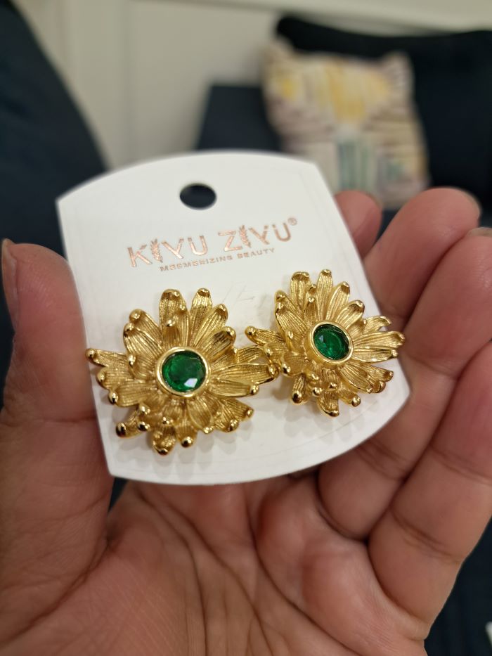 Amelia anti-tarnish green floral studs earrings