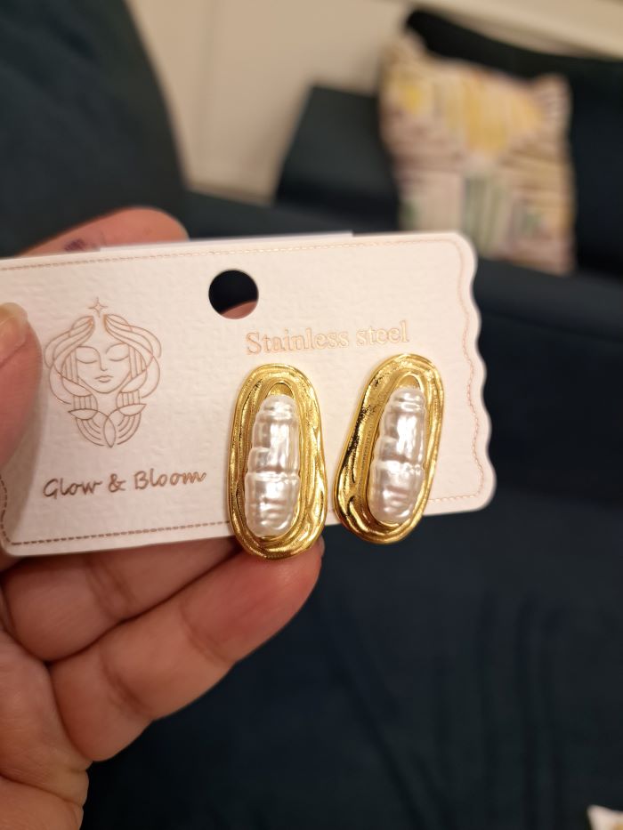 Ellie anti-tarnish pearl studs earrings