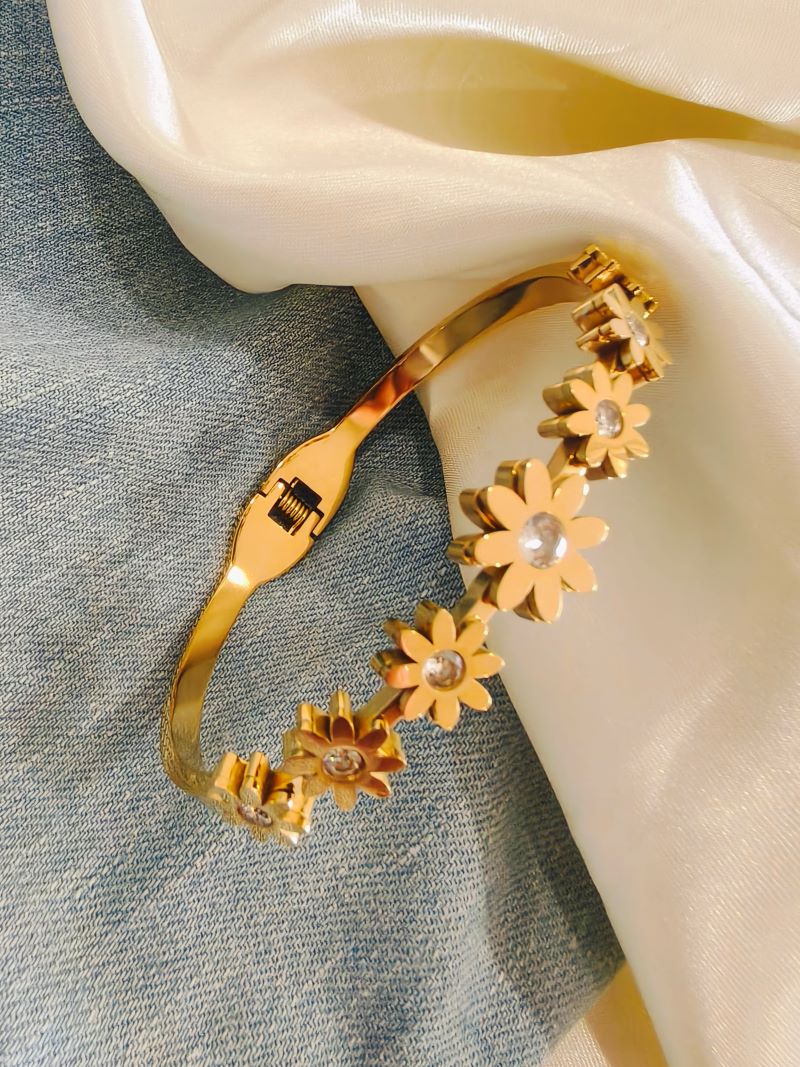 Jas anti-tarnish bangle bracelets