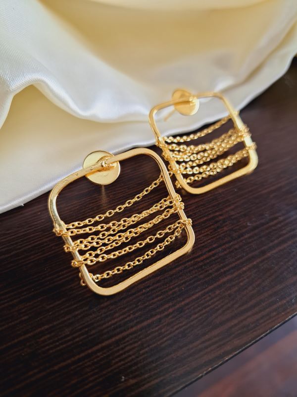 Julia Golden studs