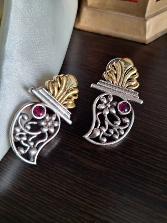 Kabira Pink paisley studs