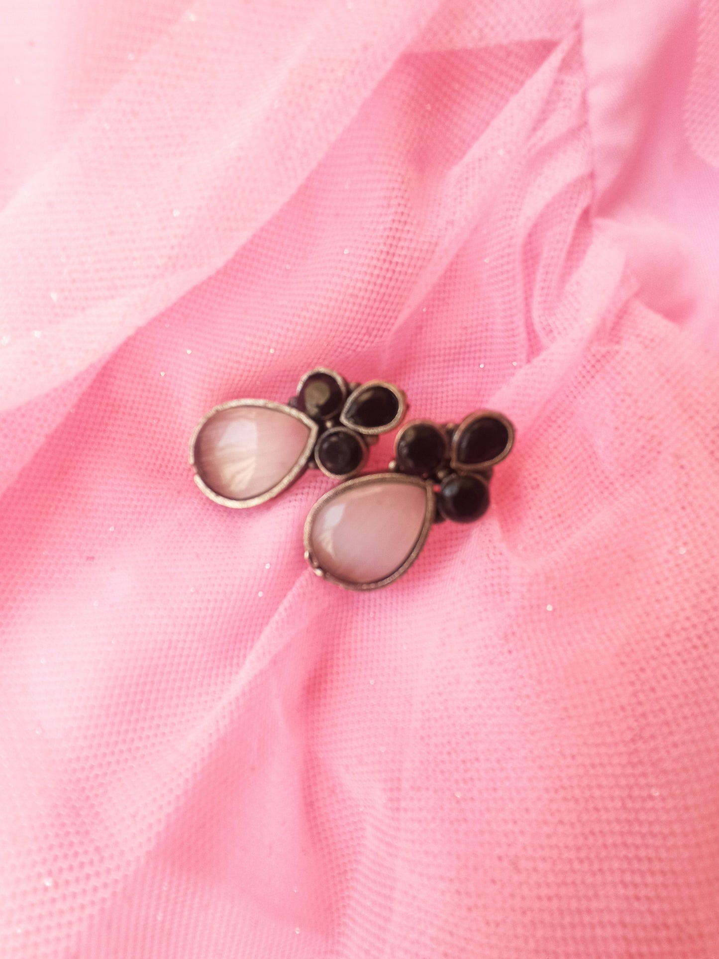 Nicole Black & White silver replica studs earrings