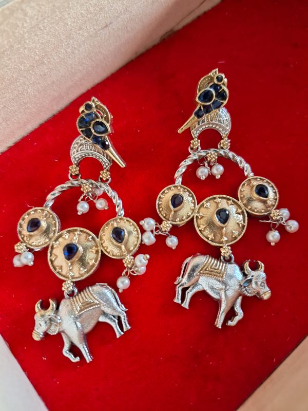 Samairaa blue nandi earrings