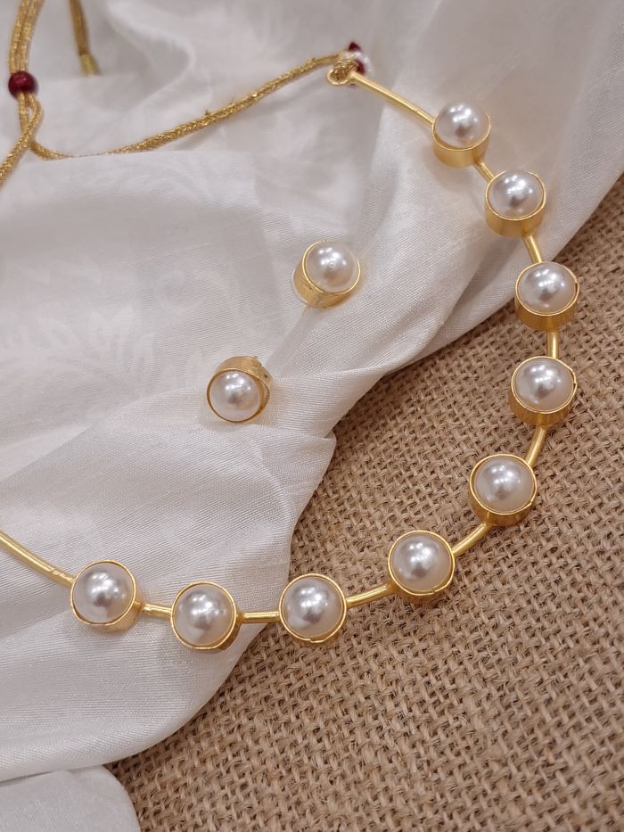 Tanya golden hasli necklace set