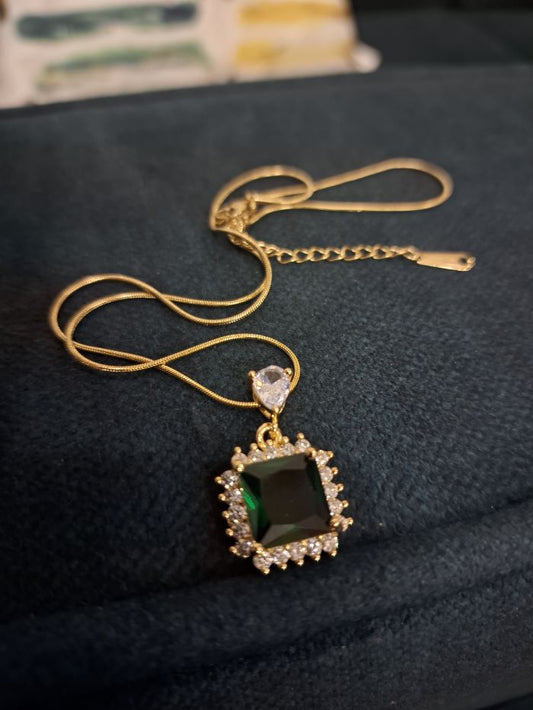 Jose emerald green anti-tarnish pendant chain