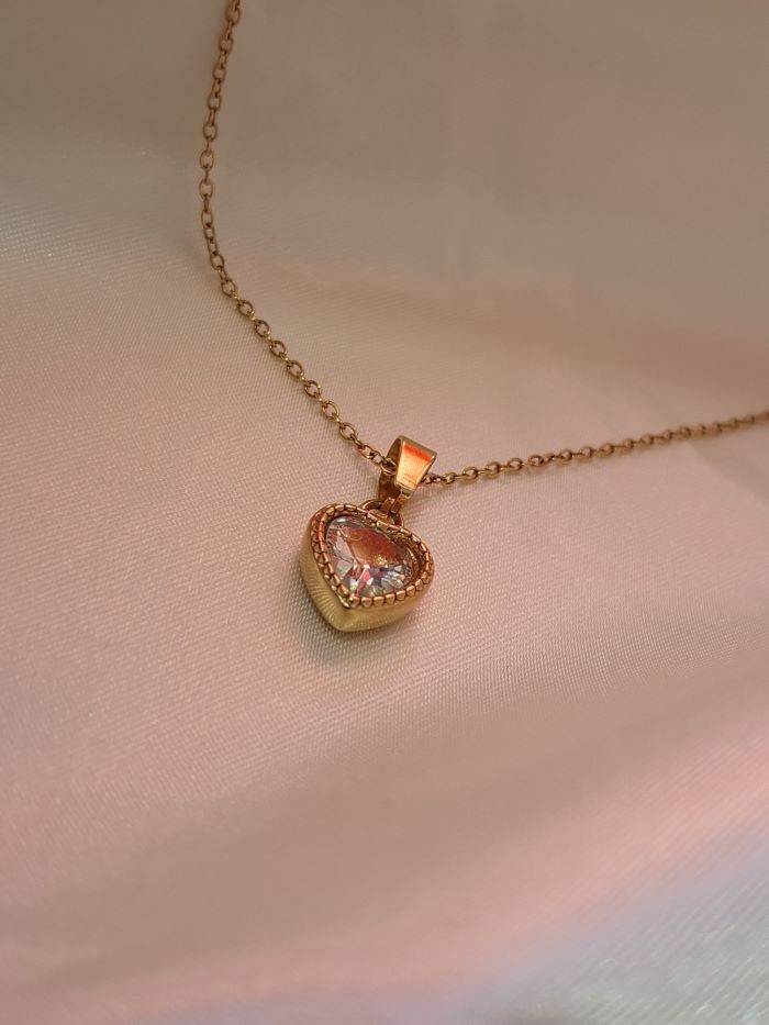 Amanda anti-tarnish heart pendant chain