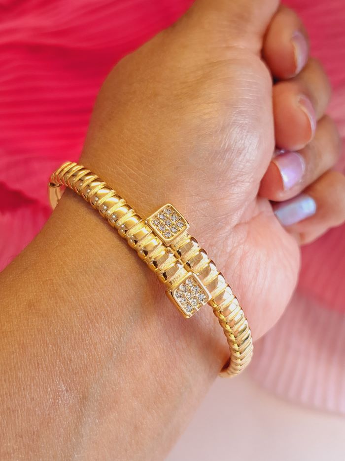 Aries anti-tarnish handcuff bracelet-free size