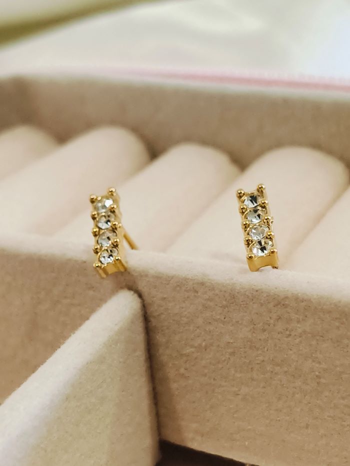 Ashton anti-tarnish stud earrings