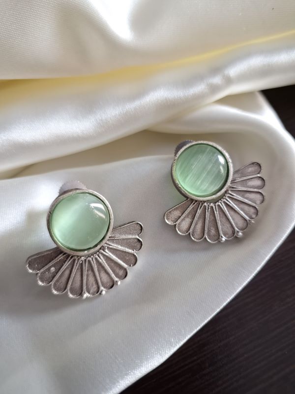 Aster sea green studs earrings