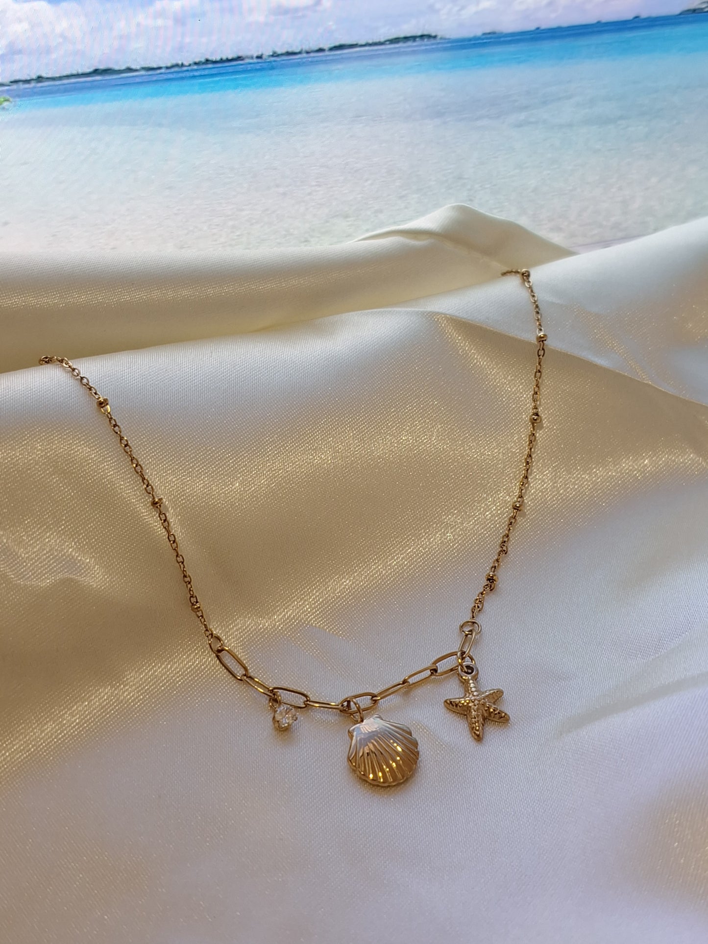 Aurora anti-tarnish charms neck chain