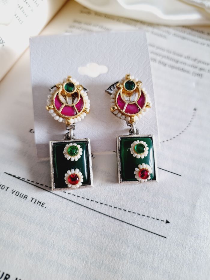 Chandrika emerald green drop earrings