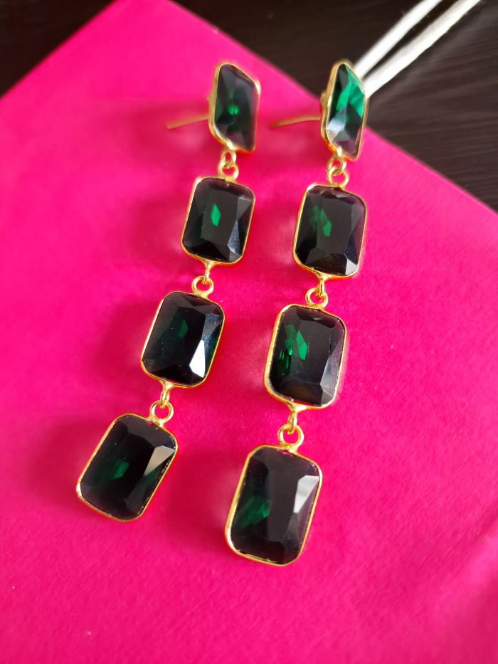 Dia Emerald green hanging earrings