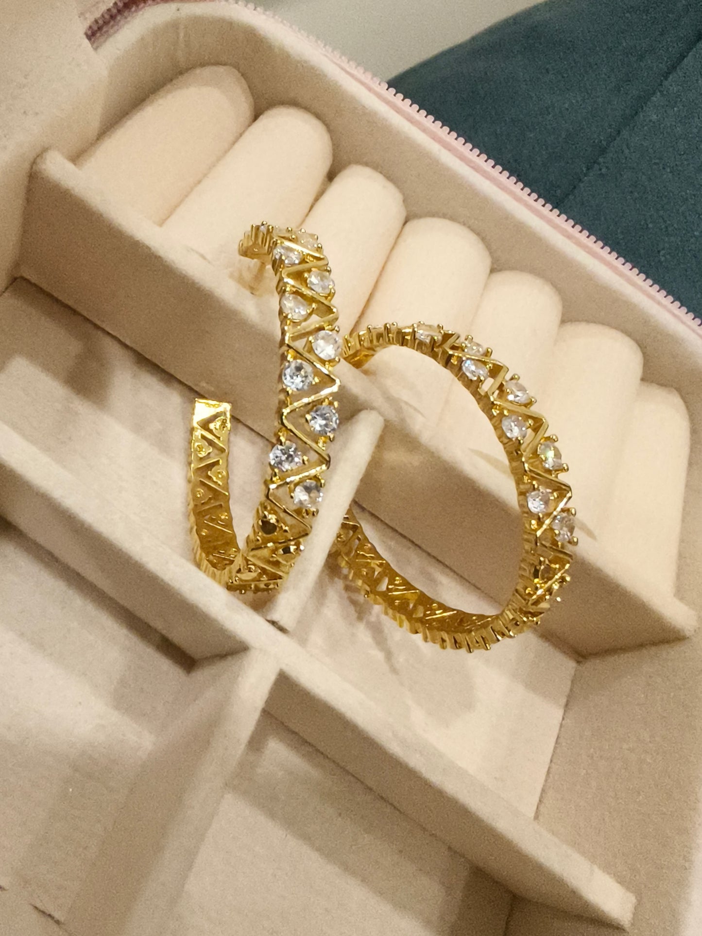 Dishi anti-tarnish hoop earrings
