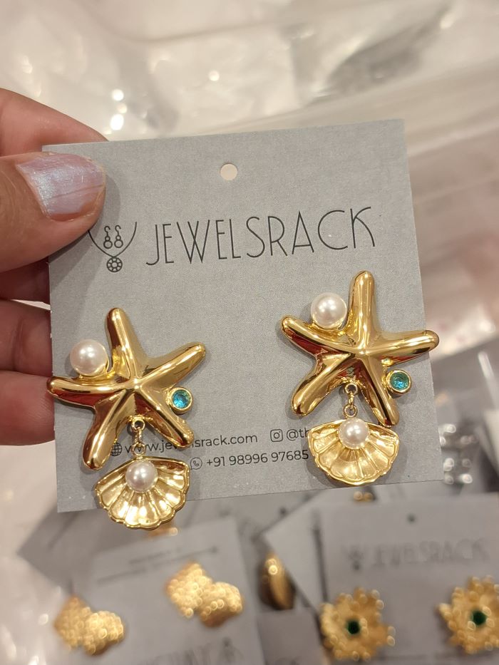 Dona anti-tarnish dangler earrings