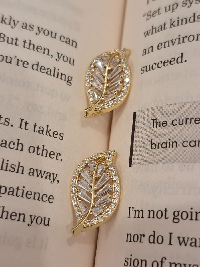 Hazel anti-tarnish stud earrings