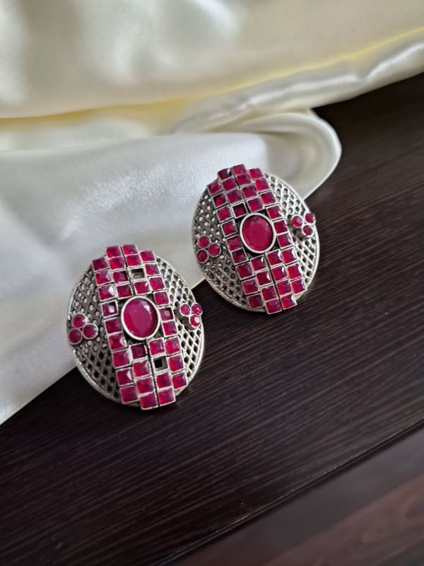 Jasmine Pink stud earrings