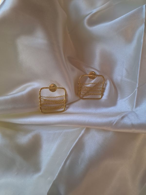 Julia Golden studs