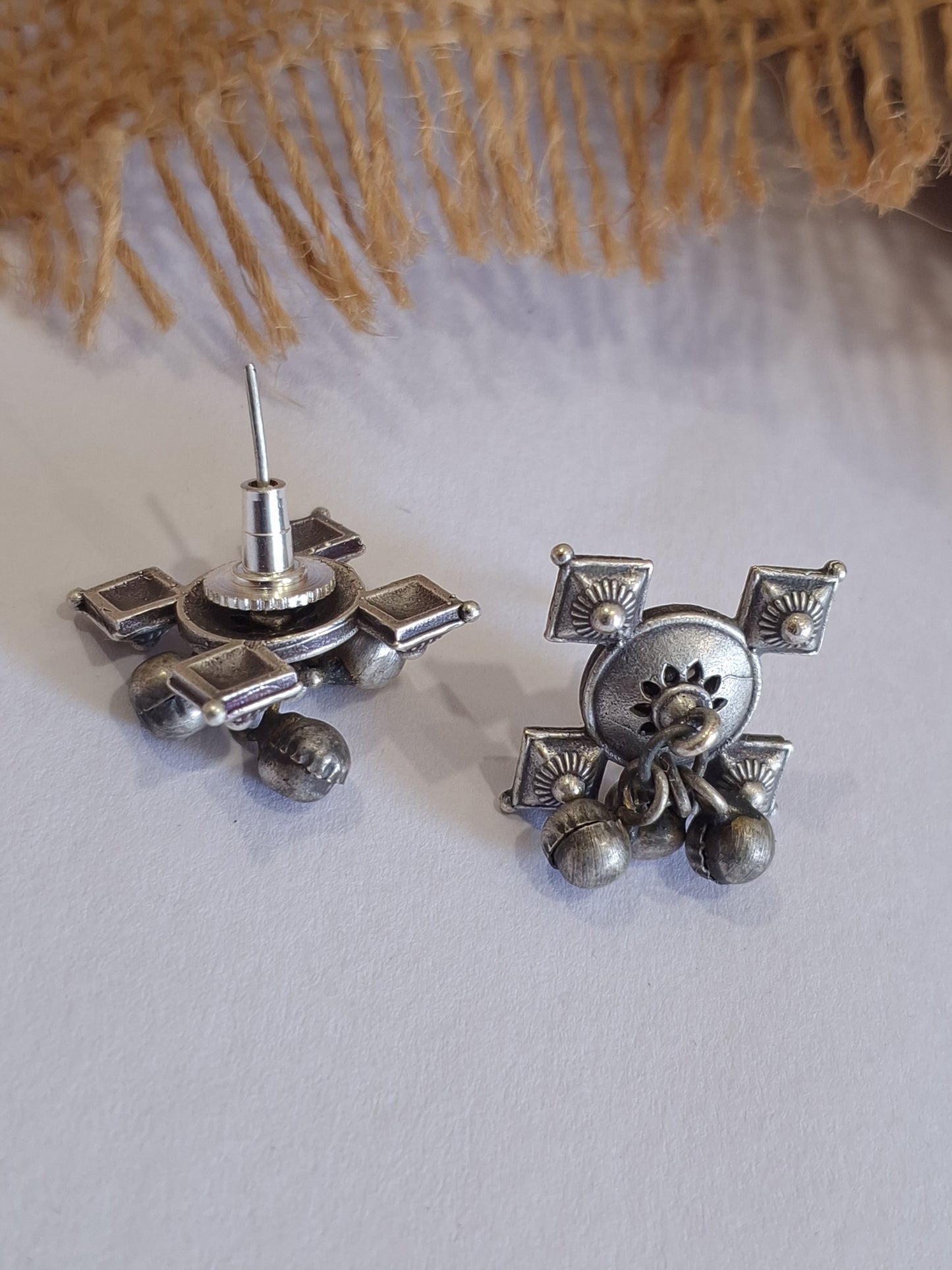 Kavisha stud earrings