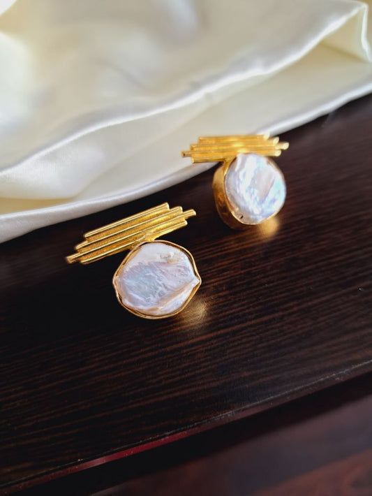 Kiara pearl stud earrings