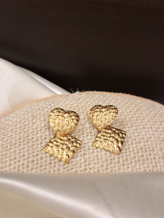 Kiya anti-tarnish heart drop earrings