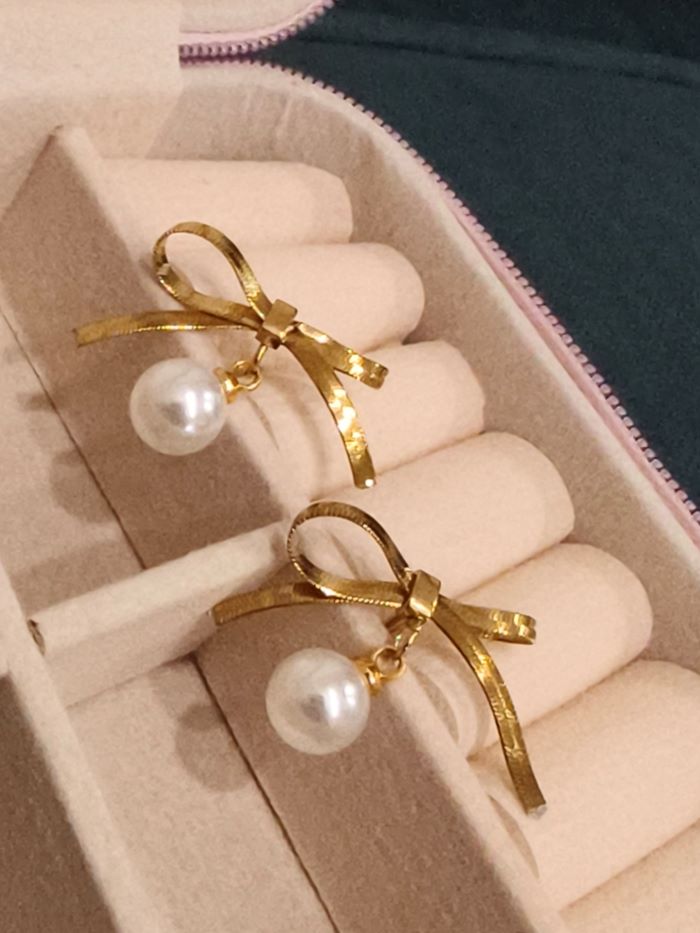 Livele Anti-tarnish bow stud earrings