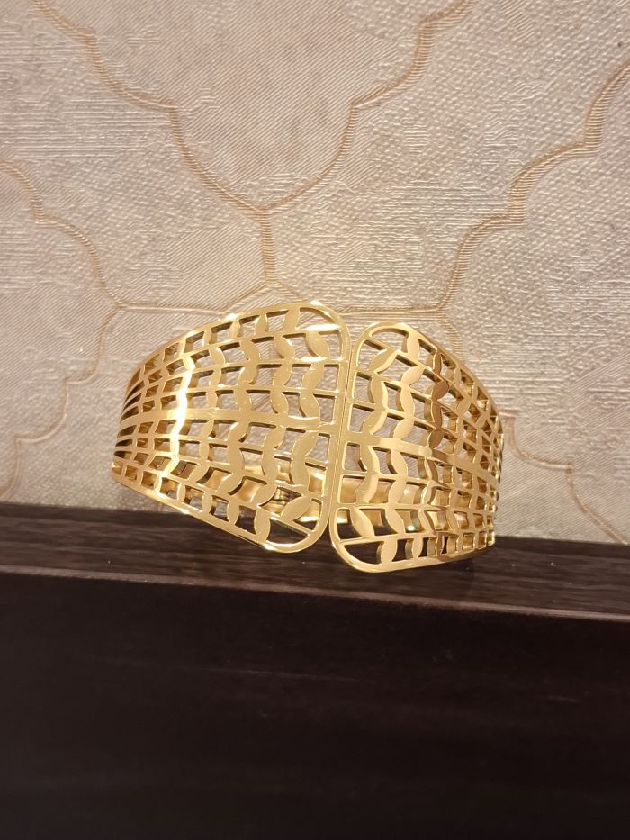 Lola anti-tarnish bracelet-free size