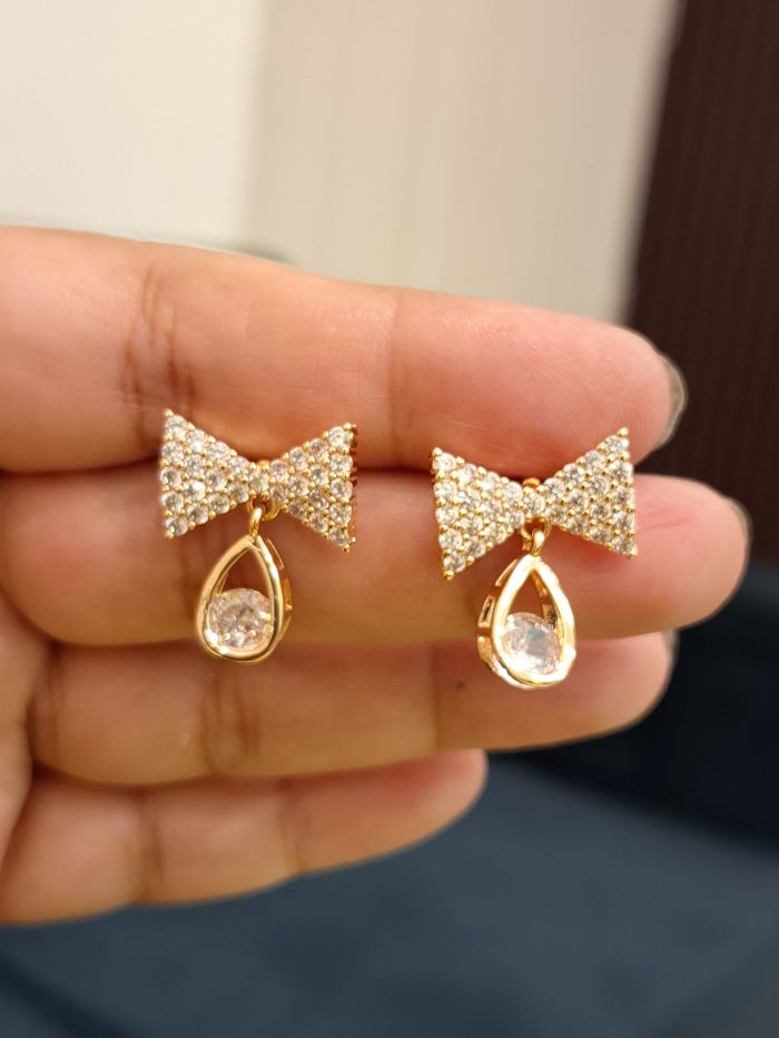 Lovely bow drop earrings
