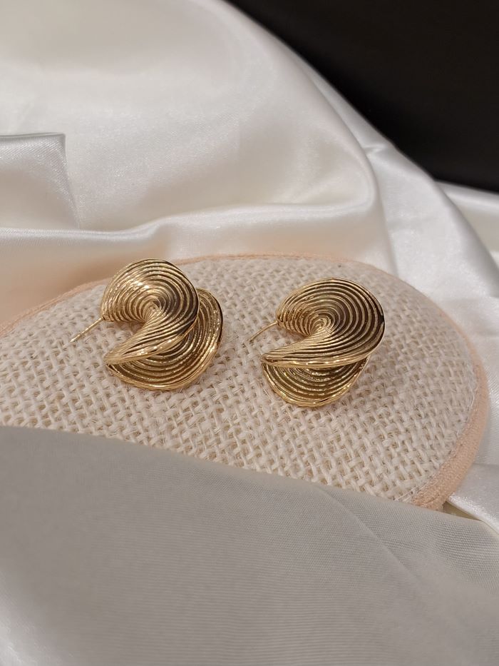 Megan anti-tarnish studs earrings